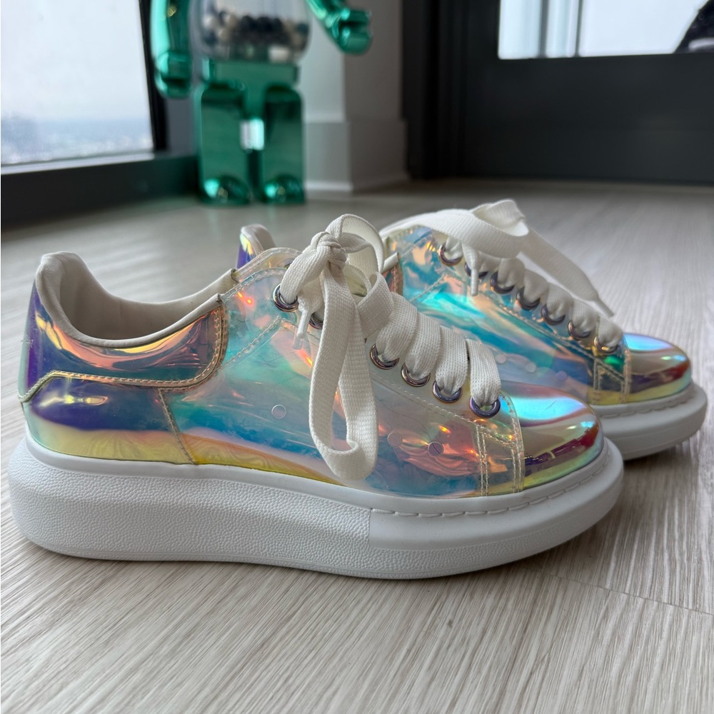 Alexander McQueen Sneakers - Hologram